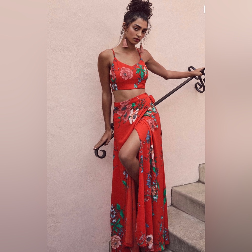 Lulu’s Bloom With a View Red Two-Piece Maxi Dress Women’s Medium